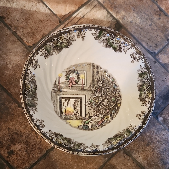 Vintage Collectible Johnson Brothers Frienly Village Christmas Serving Bowl